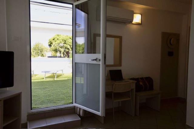 Hotel Elite Cervia Exterior foto